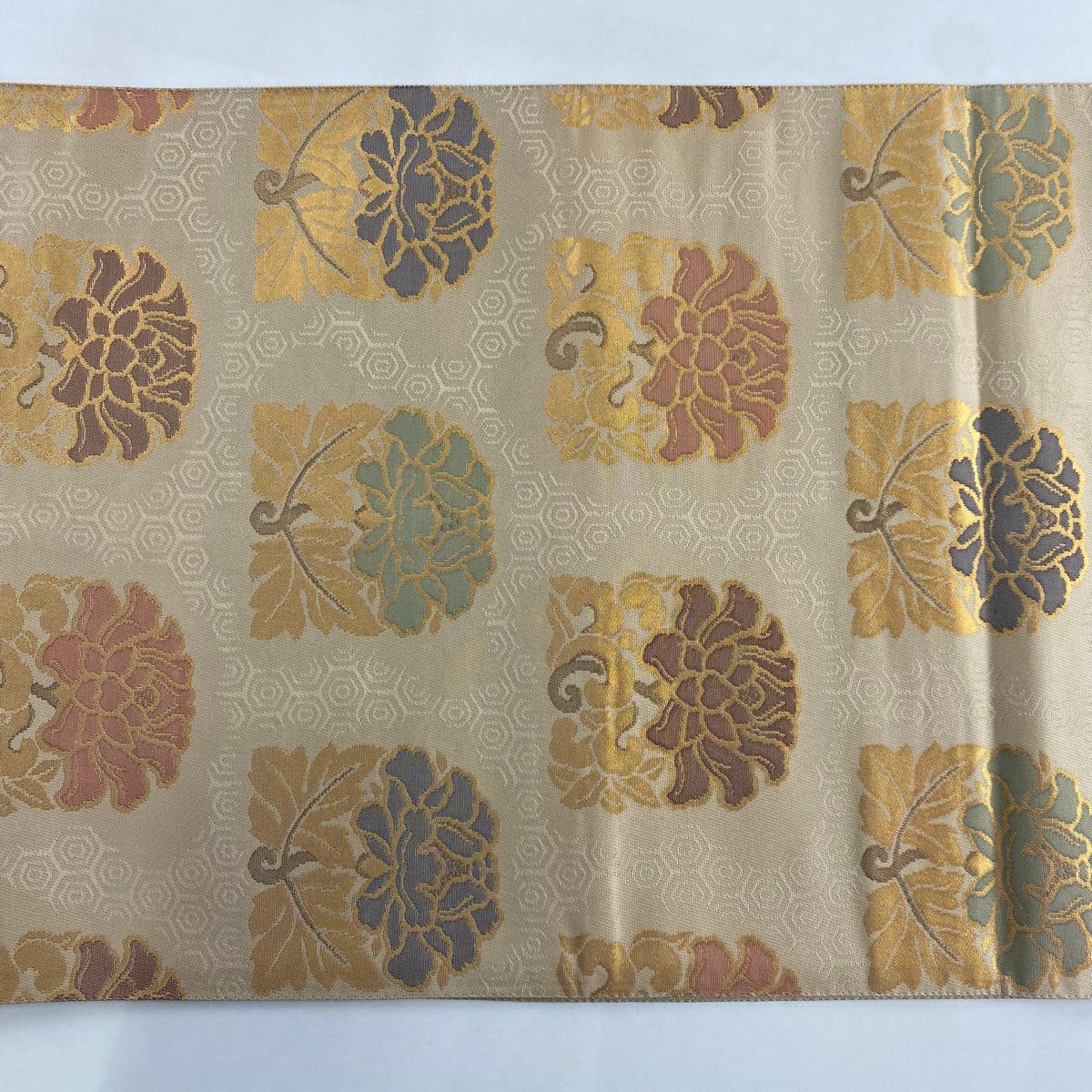 【美品】 袋帶 秀品級 落款あり 証紙あり 紋屋五左衛門 關西裁縫 草花紋紋 名物裂 金金箔 米色 六通 純蠶絲