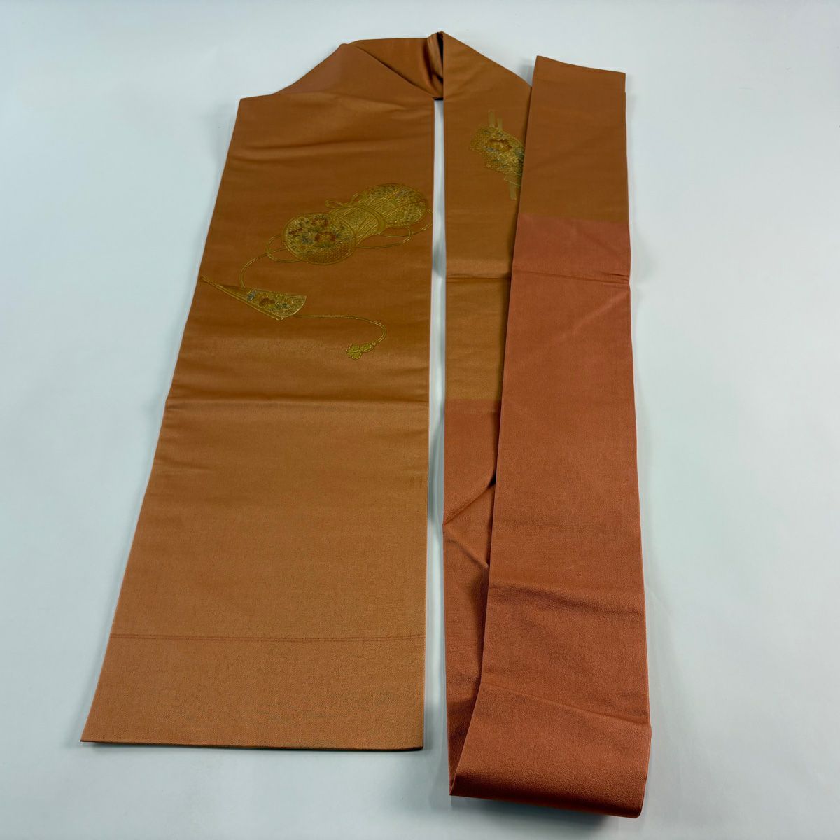 【美品】名古屋帶 優品級 鼓扇子 金糸 金金箔 淺橙色 純蠶絲