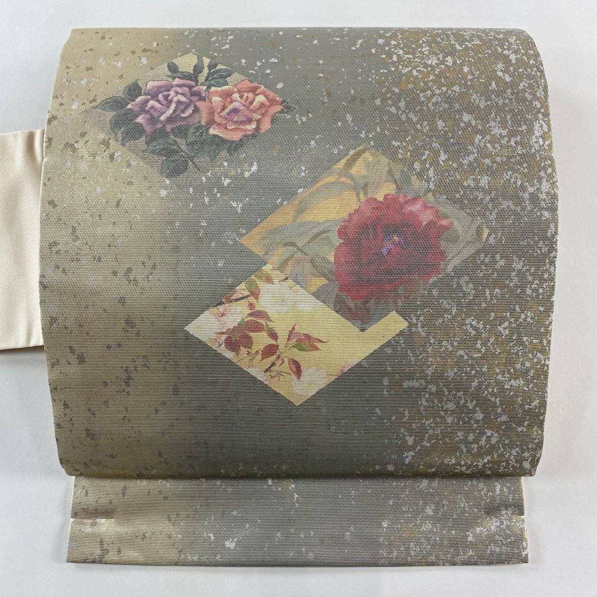 【美品】 名古屋帶 秀品級 草花紋紋 菱紋 金金箔 螺鈿金金箔 奶油色 純蠶絲