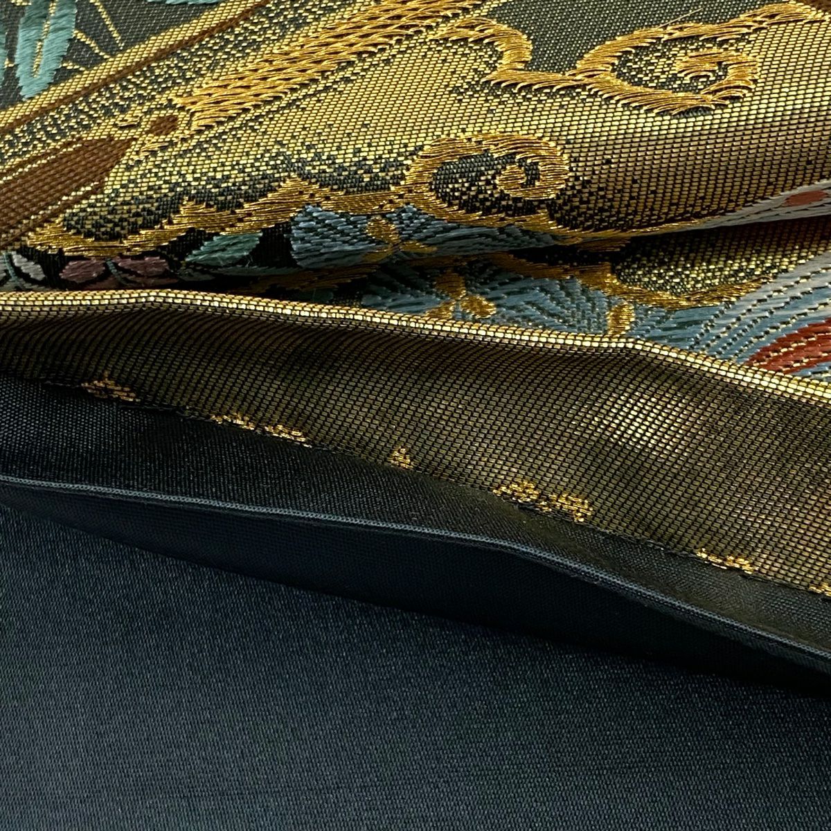 【美品】 袋帶 秀品級 關西仕立 紅鸚鵡 草花紋紋 金絲 唐織 金茶 六通 純蠶絲
