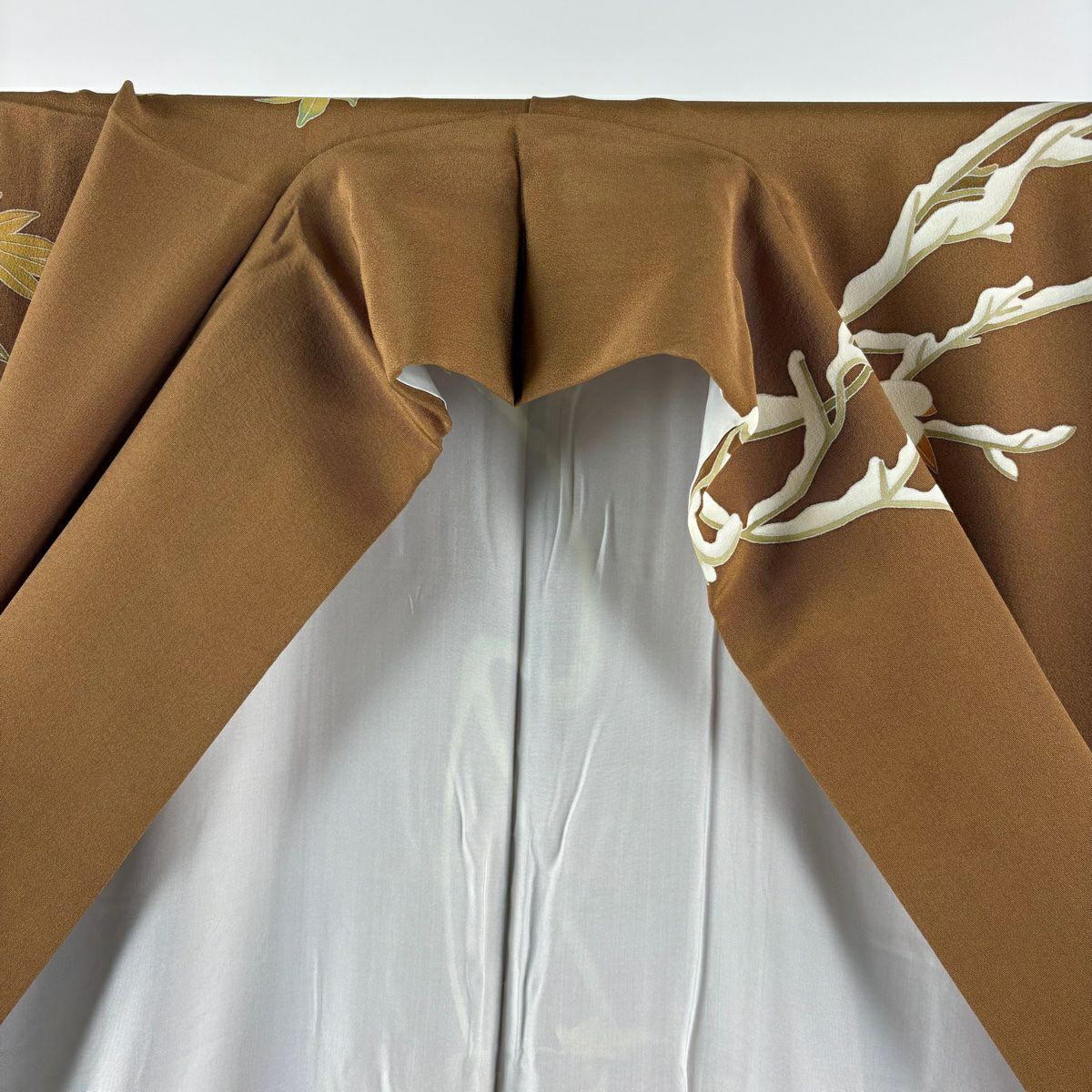 【美品】訪問服 身長161cm 袖長64cm M 雙層 由水煌人 落款あり 紅葉 茶 純蠶絲 逸品級 一つ紋