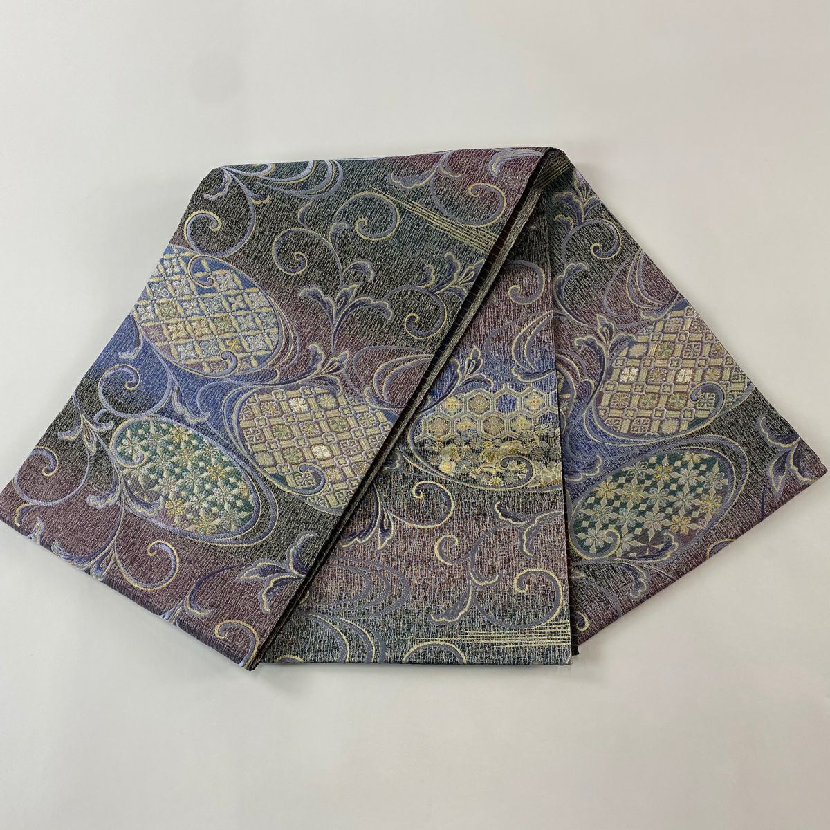 【美品】 袋帶 逸品級 花菱 唐草紋 金銀彩 金金箔 紫色 お太鼓圖案 純蠶絲