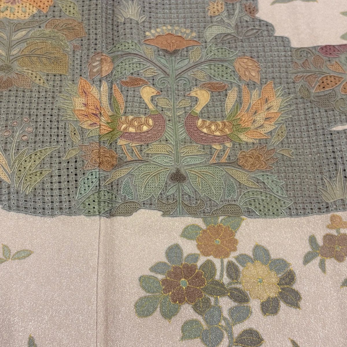 訪問服 身長158cm 袖長62cm S 雙層 向鳥 草花紋刺繡 金彩裝飾 灰櫻 純蠶絲 秀品級