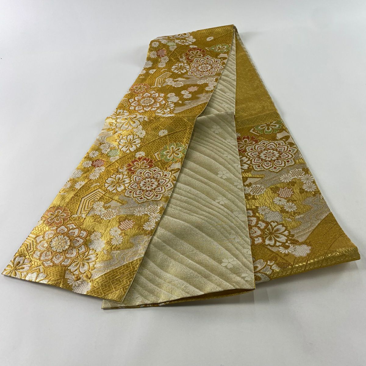【美品】 袋帶 秀品級 華紋 菊花 金絲 金金箔 金色 六通 純蠶絲