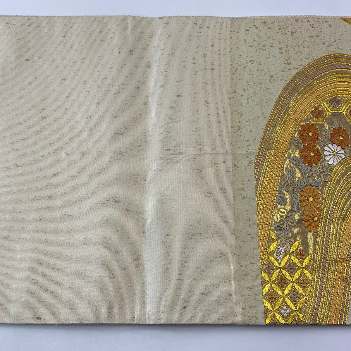 【美品】 袋帶 秀品級 流水草花紋紋 金絲 金金箔 金色 六通 純蠶絲