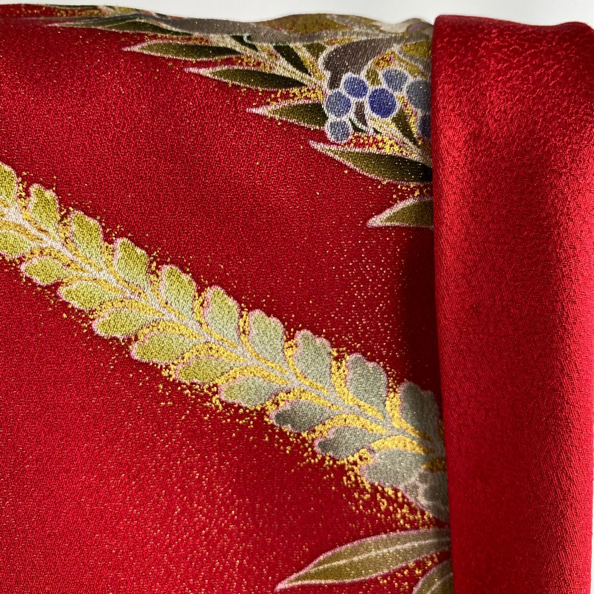 【美品】振袖禮服 身長153cm 袖長62.5cm S 雙層 御所車 草花紋 金通 金絲 紅 純蠶絲 逸品級