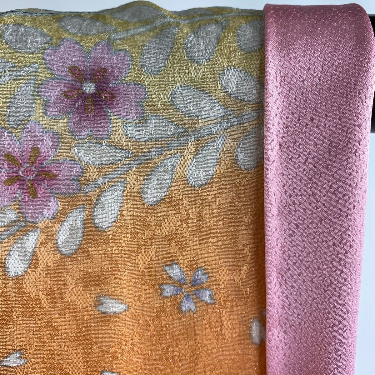 【美品】振袖禮服 身長156cm 袖長64.5cm M 雙層 櫻花花瓣 銀通金絲 橙色 純蠶絲 逸品級