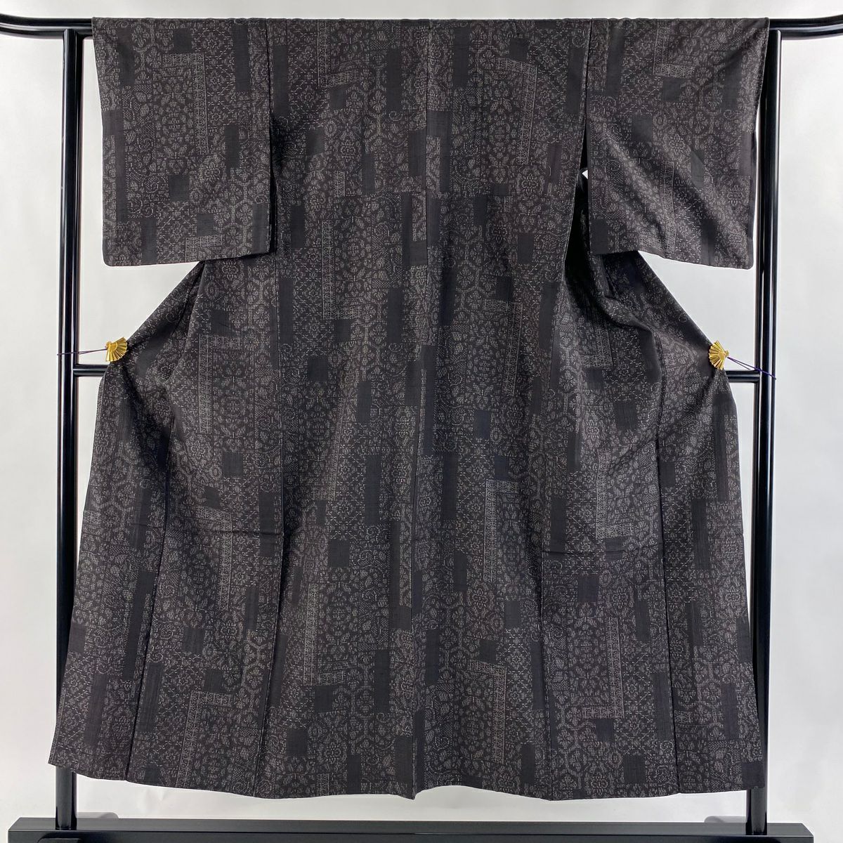 【美品】結城紬織 身長150.5cm 袖長62.5cm S 單層 手織娘 奥順 鈴乃屋 證書あり 龜甲 華紋 焦茶 純蠶絲 逸品級