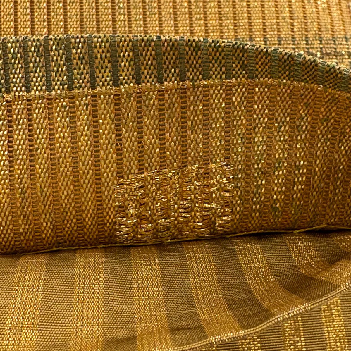 【美品】 袋帶 秀品級 露芝 縞 金銀糸 金金箔 金色 お太鼓柄 純蠶絲