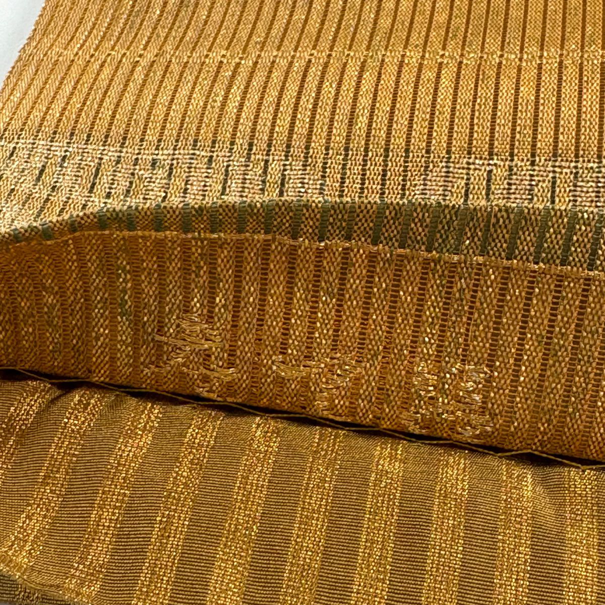 【美品】 袋帶 秀品級 露芝 縞 金銀糸 金金箔 金色 お太鼓柄 純蠶絲