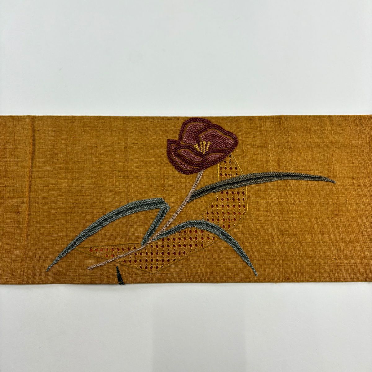 【美品】名古屋帶 秀品級 紬織織 草花紋紋 刺繡 山吹茶 純蠶絲