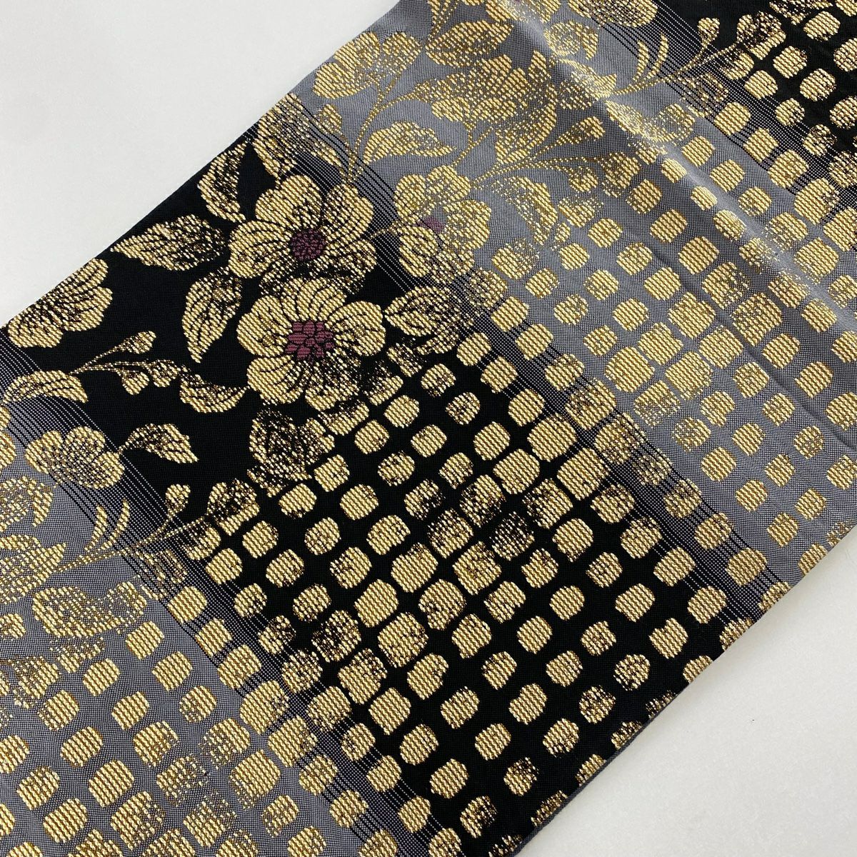 【庫存清倉】 【美品】 袋帶 名品級 草花紋幾何圖案 金金箔 黑 六通 純蠶絲