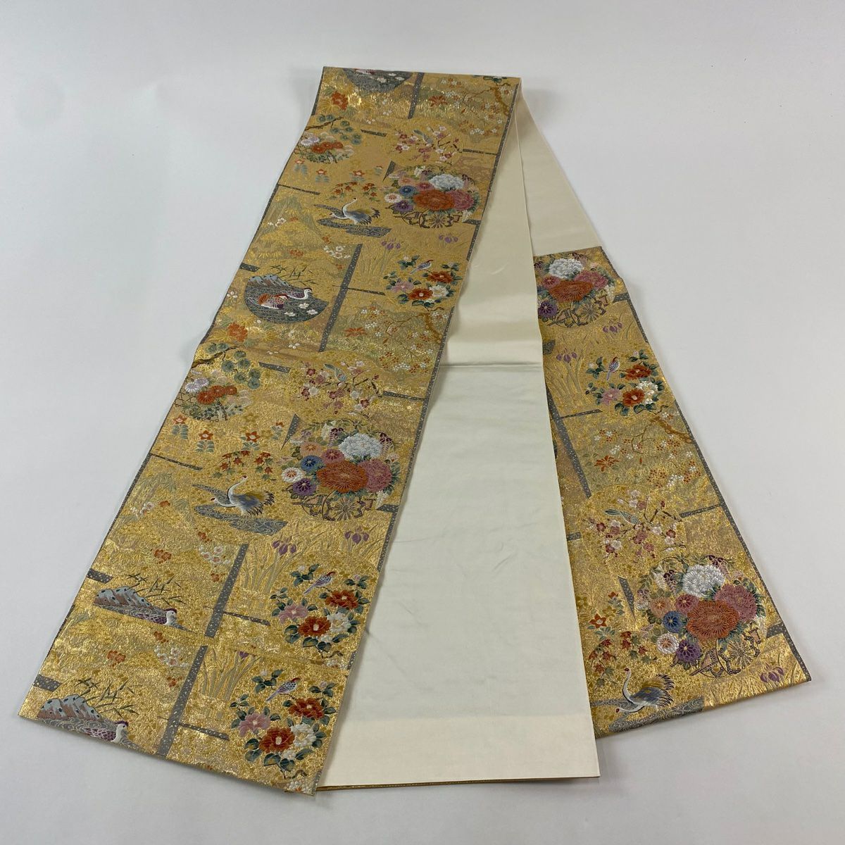 【庫存清倉】 【美品】 袋帶 名品級 色紙瑞祥丸紋 花車 金金箔 金色 六通 純蠶絲