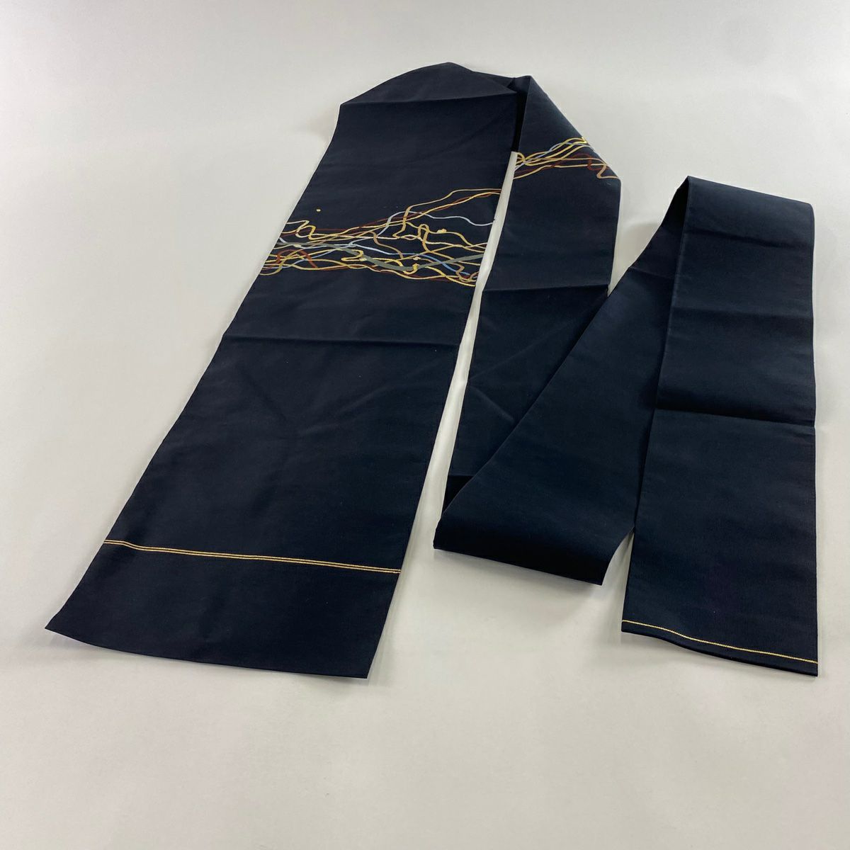 【美品】名古屋帶 優品級 金金箔散布 幾何圖案 金絲 墨色 純蠶絲
