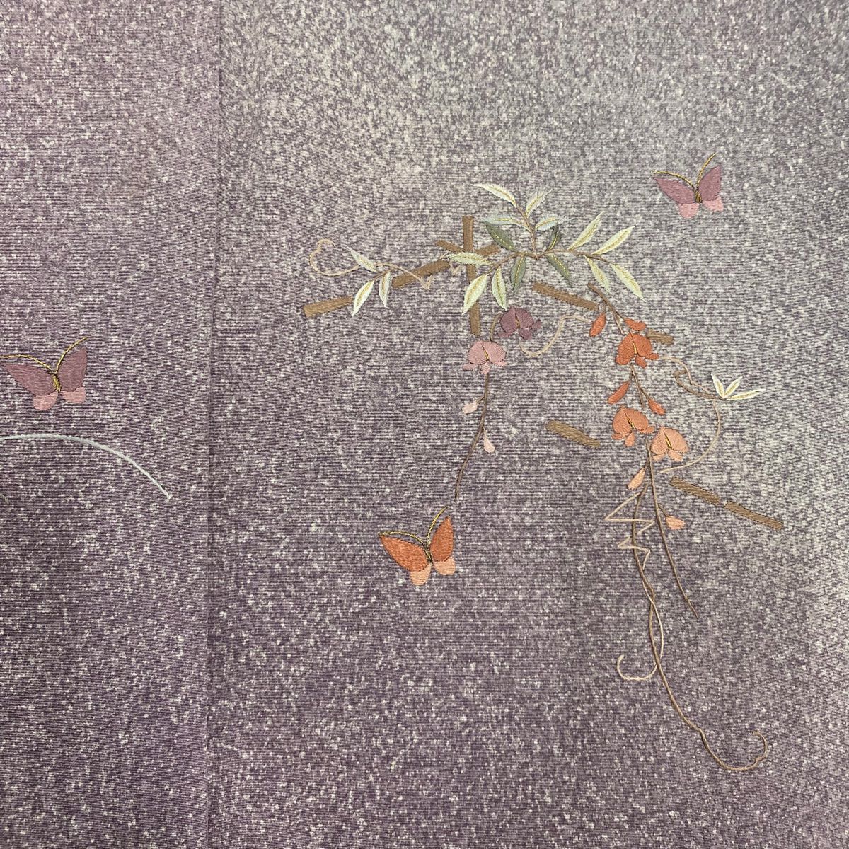 【美品】 付下 身長152cm 袖長62.5cm S 雙層 蝶 草花紋刺繡 金線 灰紫 純蠶絲 秀品級 一つ紋