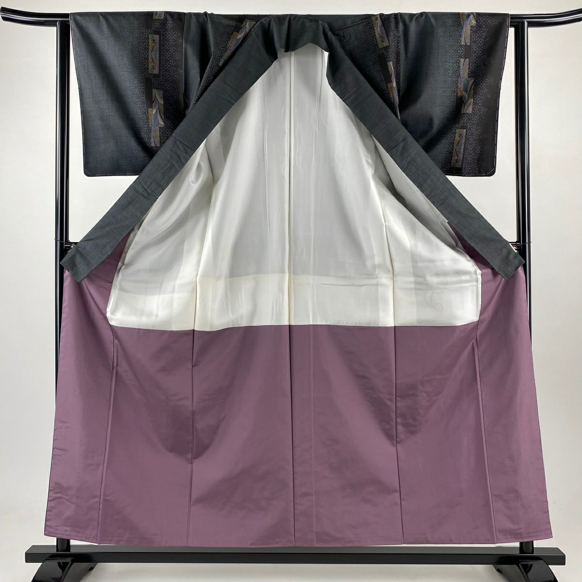 【美品】 紬織 身長158cm 袖長63cm S 雙層 短冊 葉花紋 黑灰 純蠶絲 秀品級