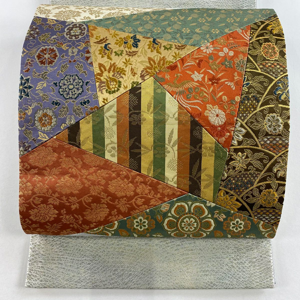 【美品】 袋帶 秀品級 花鳥 笹蔓 金金箔 淺綠 お太鼓圖案 純蠶絲