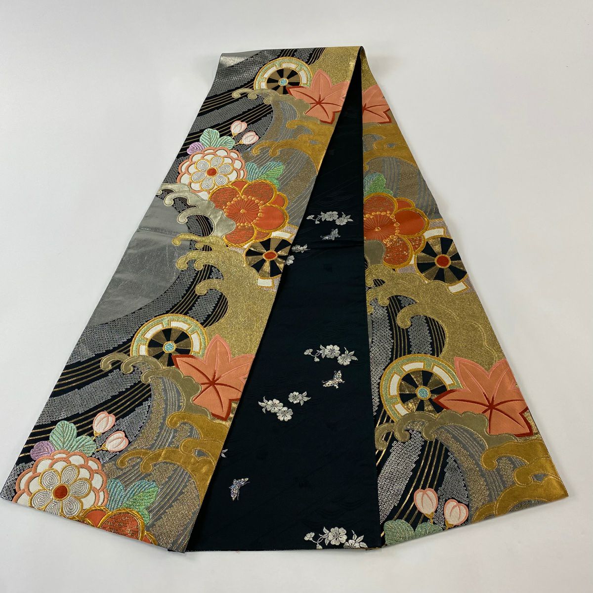 【美品】 袋帶 秀品級 梅花 波頭 唐織 金金箔 銀 全通 純蠶絲