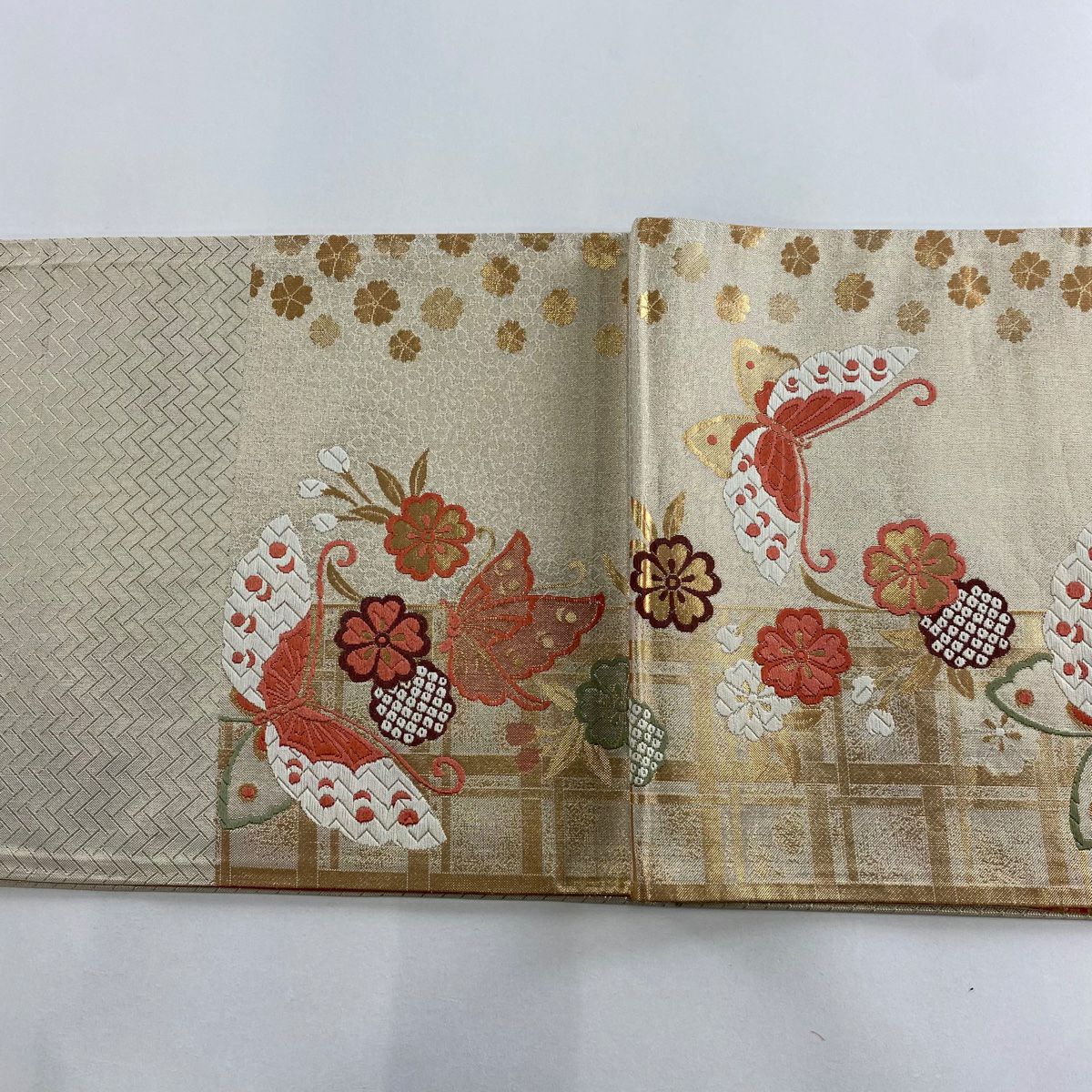 【美品】 袋帶 秀品級 證書齊全 關西裁縫 笠松樹 梅花 金絲 金金箔 朱 紅 六通 純蠶絲