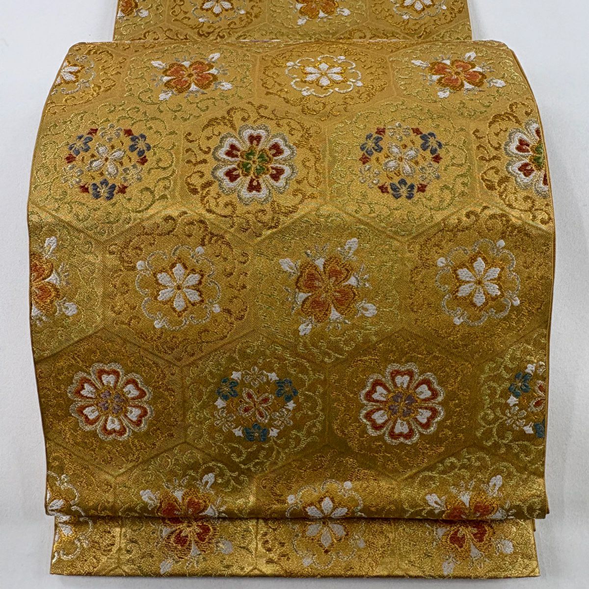【美品】 袋帶 逸品級 川島織物 落款あり 華紋 金銀彩 金金箔 山吹茶 六通 純蠶絲