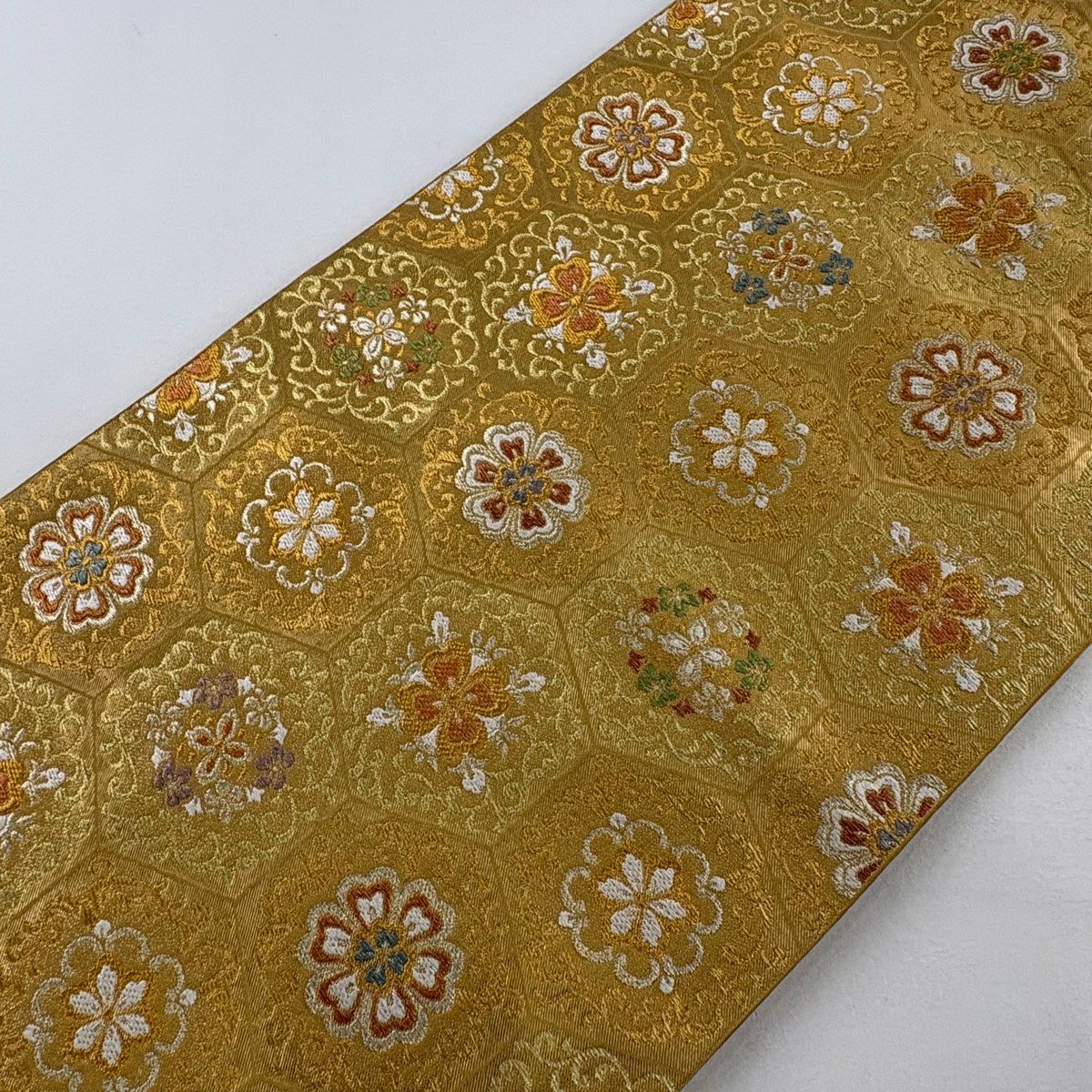 【美品】 袋帶 逸品級 川島織物 落款あり 華紋 金銀彩 金金箔 山吹茶 六通 純蠶絲