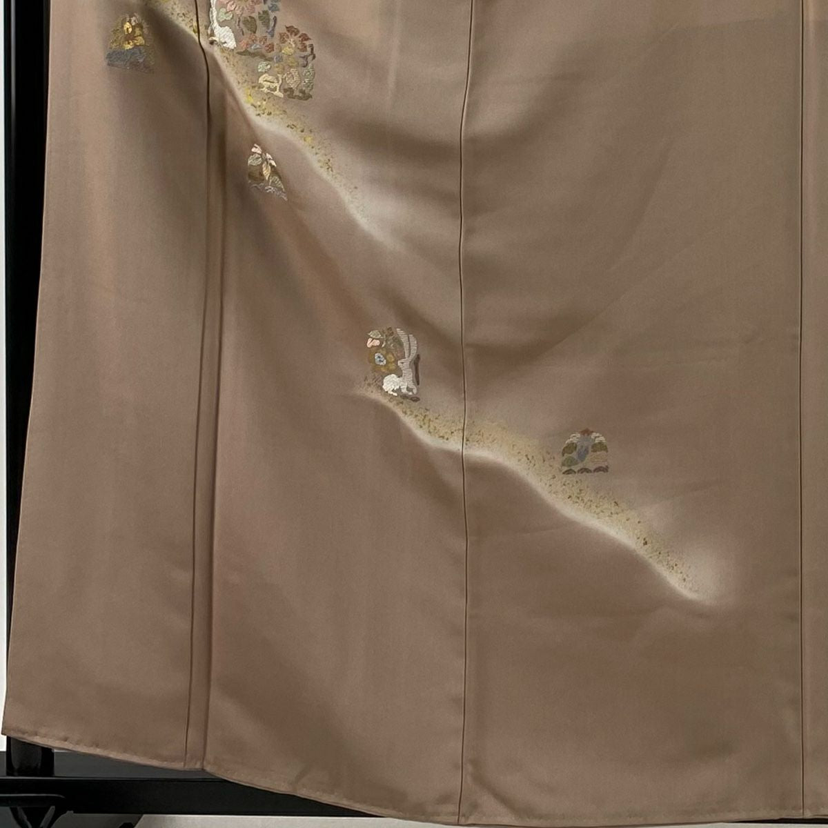 付下 身長160cm 袖長66cm M 雙層 花兔 草花紋紋 刺繡 金彩裝飾 粉米色 純蠶絲 優品級