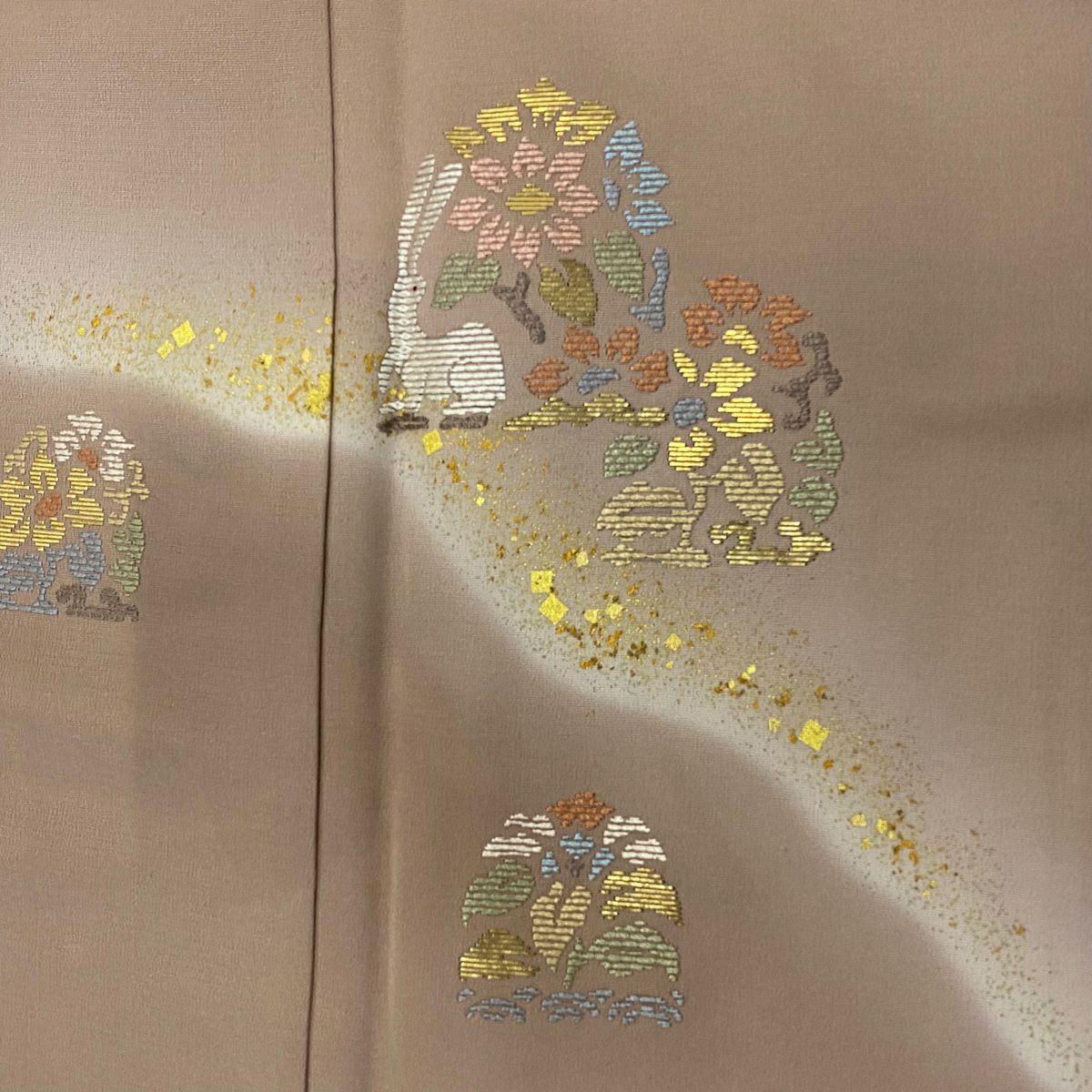 付下 身長160cm 袖長66cm M 雙層 花兔 草花紋紋 刺繡 金彩裝飾 粉米色 純蠶絲 優品級