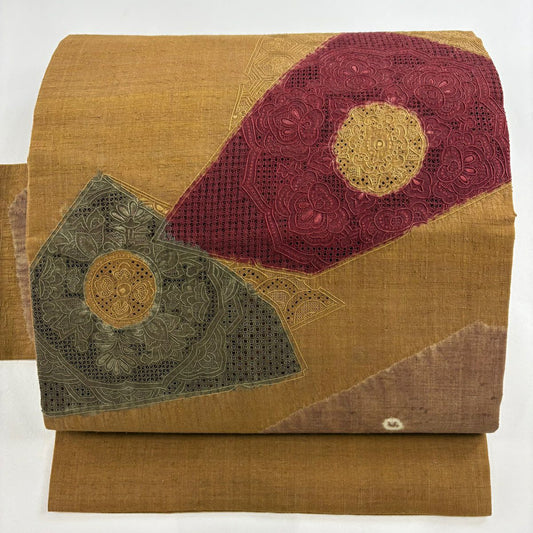 【美品】 名古屋帶 秀品級 華紋 幾何圖案 刺繡 絞染 茶 純蠶絲