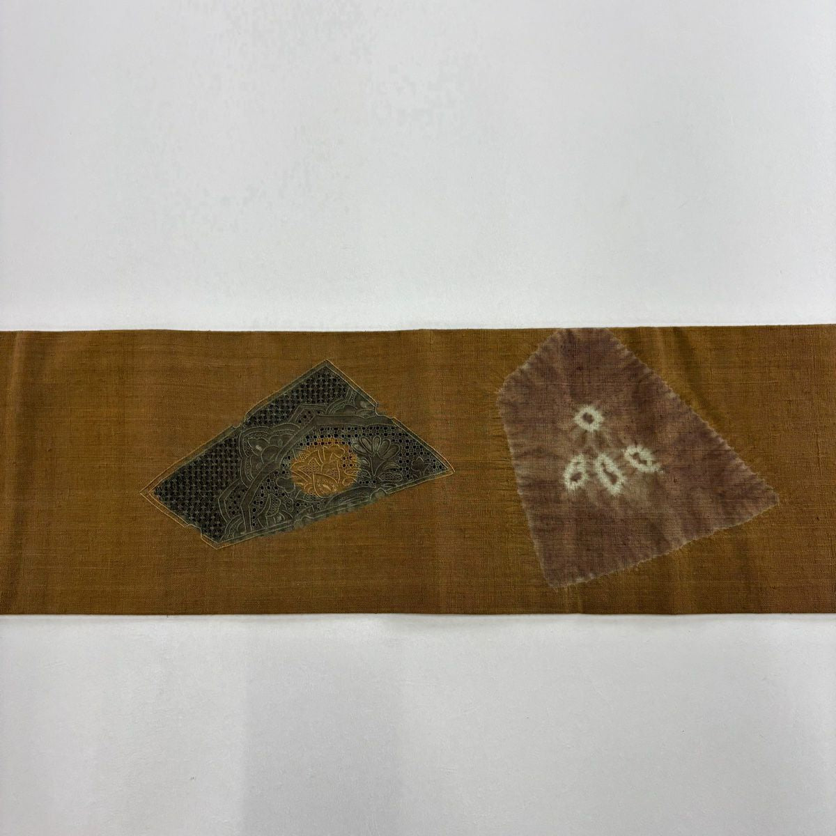 【美品】 名古屋帶 秀品級 華紋 幾何圖案 刺繡 絞染 茶 純蠶絲