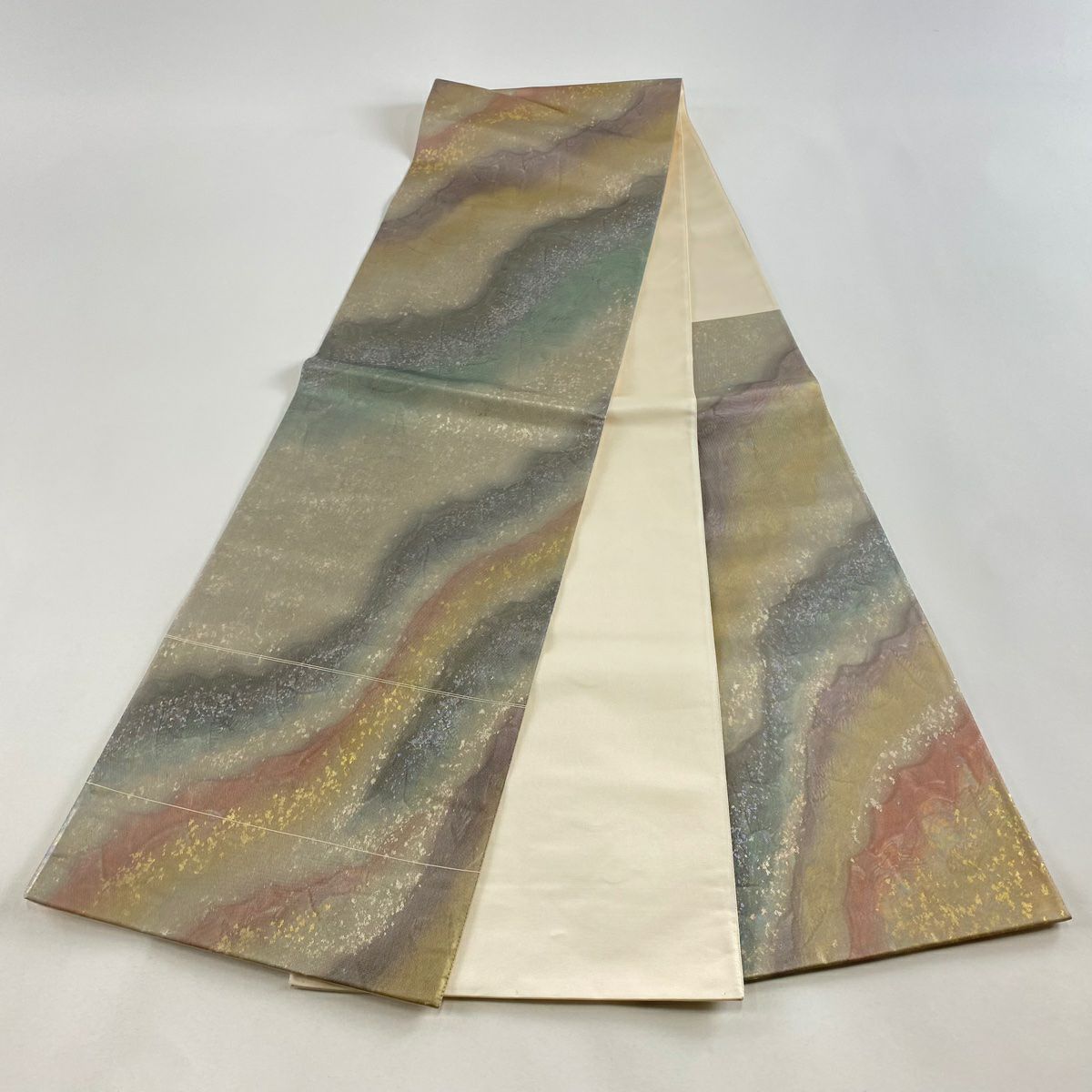 【美品】 袋帶 秀品級 證書齊全 幾何圖案 金金箔 漸變 米色 六通 純蠶絲