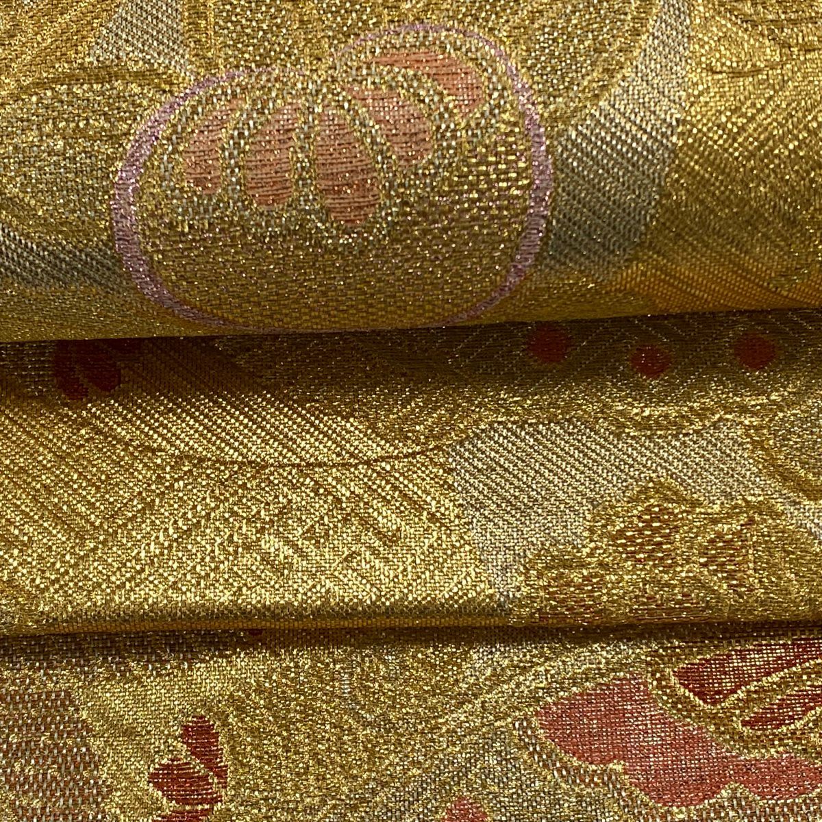 【美品】 袋帶 秀品級 草花紋紋 蝶 金絲 金金箔 金色 六通 純蠶絲