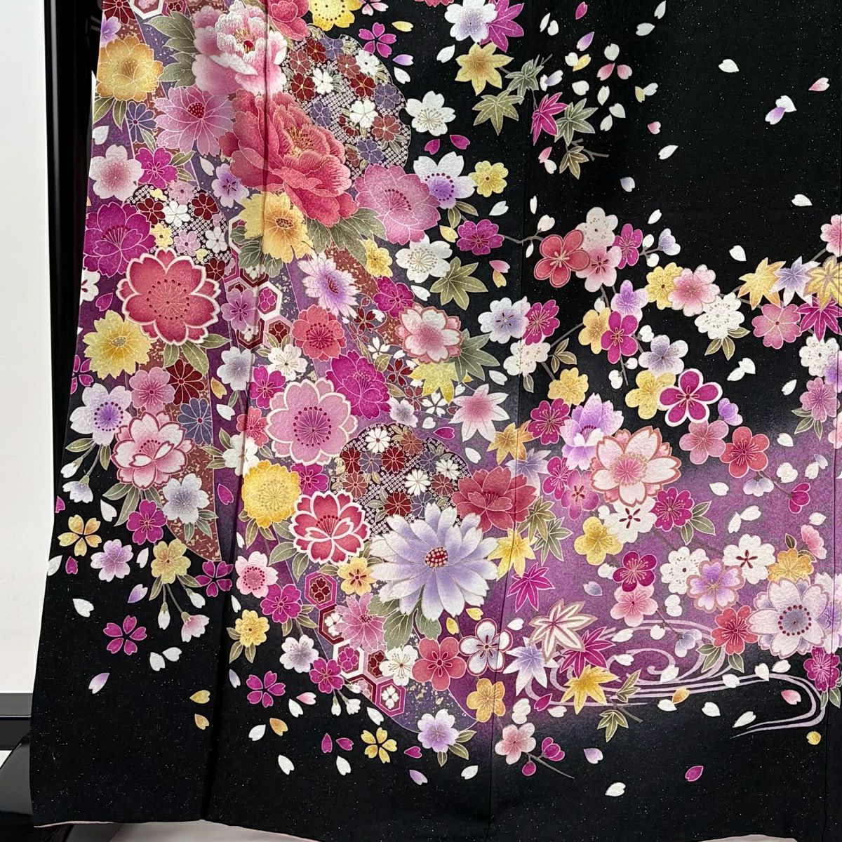 【美品】振袖禮服 身長168cm 袖長64cm M 雙層 牡丹 櫻花 刺繡 金銀彩 黑 純蠶絲 逸品級