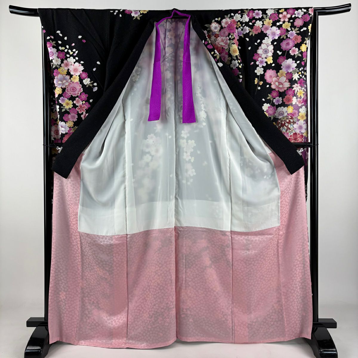 【美品】振袖禮服 身長168cm 袖長64cm M 雙層 牡丹 櫻花 刺繡 金銀彩 黑 純蠶絲 逸品級