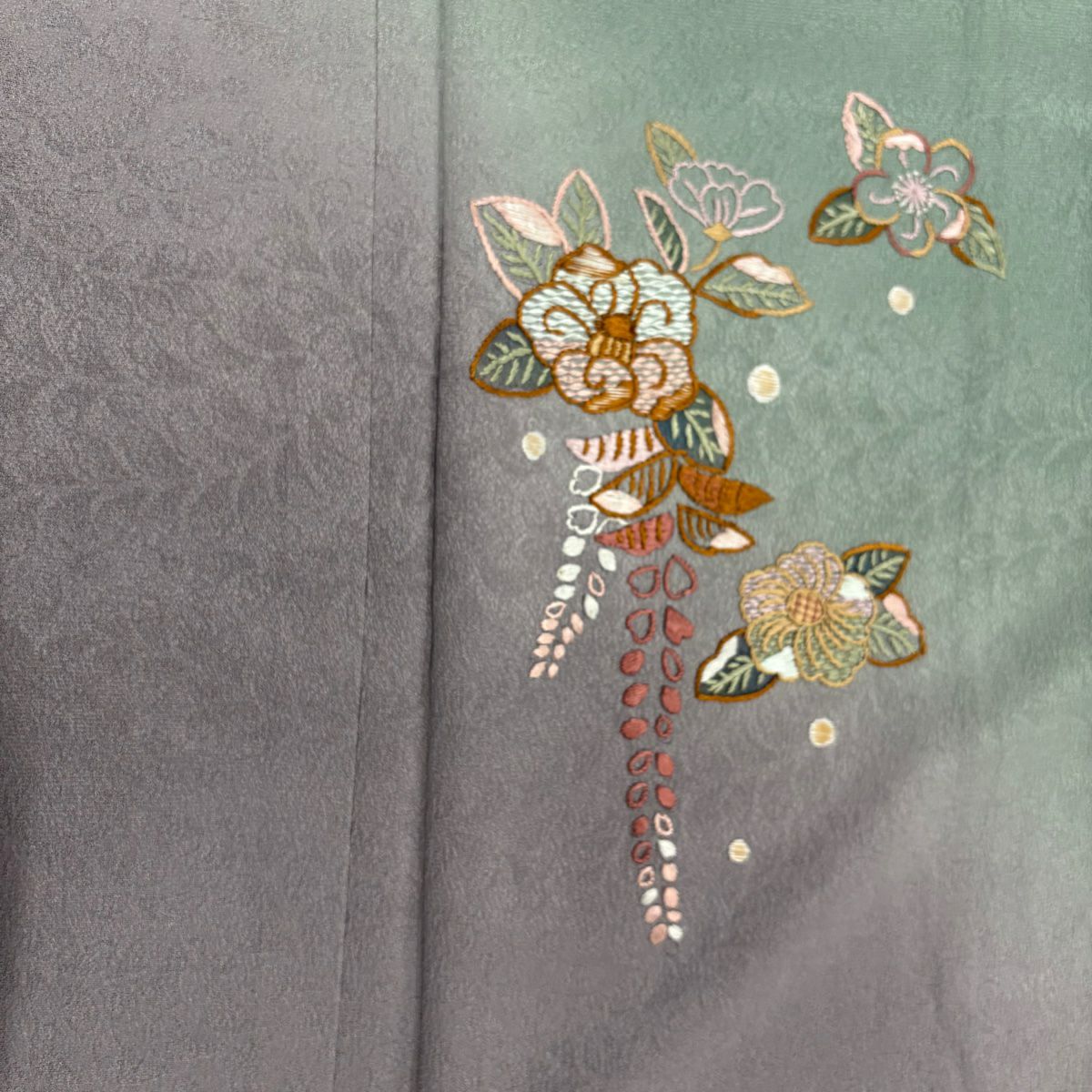付下 身長163.5cm 袖長65.5cm M 雙層 落款有 椿地紋 刺繡 漸層 灰綠 純蠶絲 秀品級 一つ紋