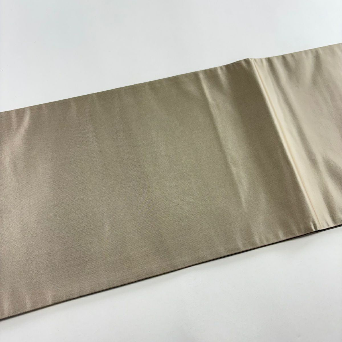 【美品】 袋帶 逸品級 落款 牛首紬織 雲文 幾何學 金銀彩 茶綠 全通 純蠶絲