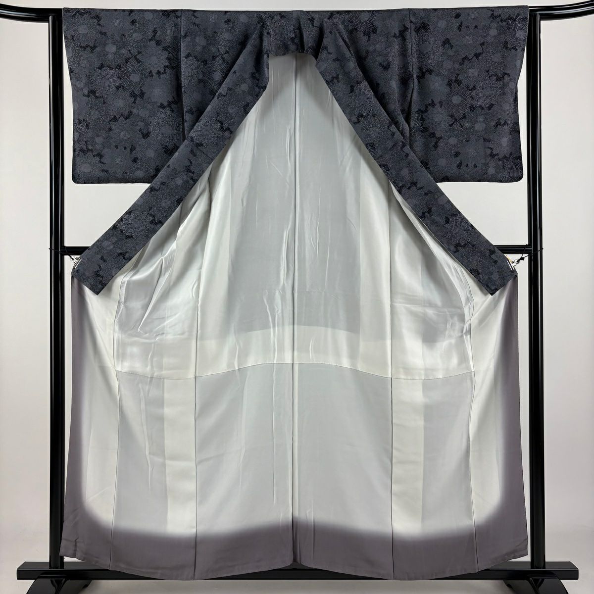 【美品】 江戶小紋 身長156cm 袖長62cm S 雙層 人間國寶 中村勇二郎 落款 花 寄紋 黑灰 純蠶絲 逸品級