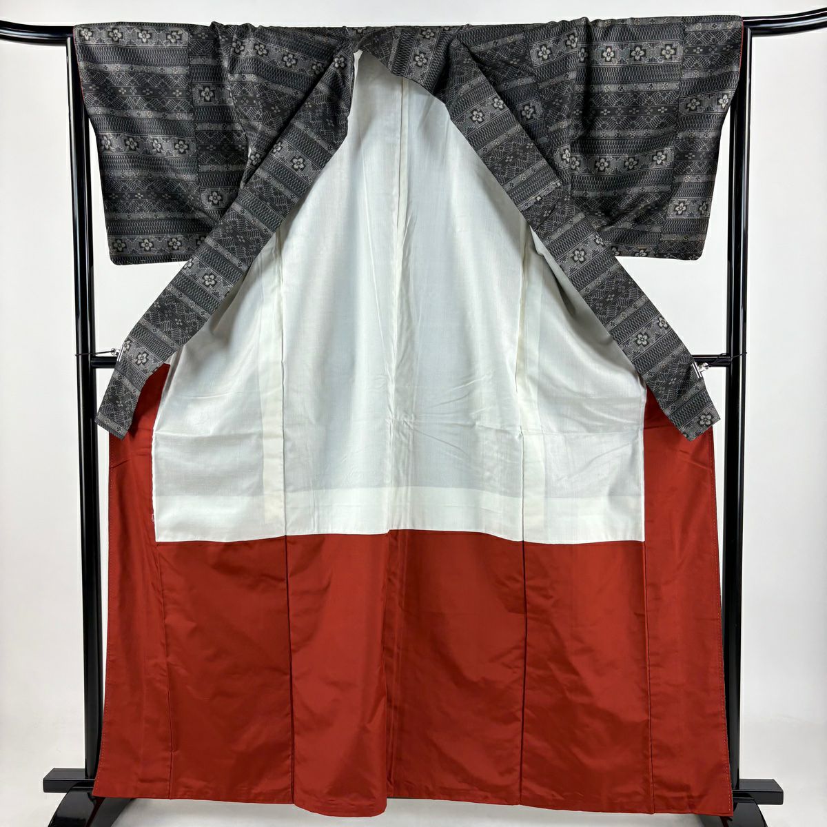【美品】 紬織 身長162cm 袖長65cm M 雙層 花紋 段紋 墨 黑 純蠶絲 秀品級