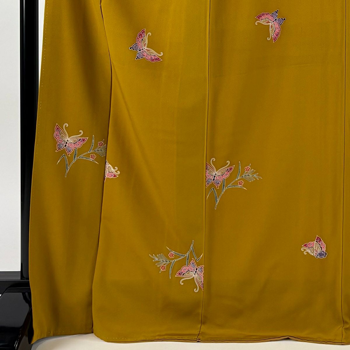 【美品】 小紋 身長173cm 袖長66cm M 雙層 蝶 松樹梅花 山吹茶 純蠶絲 秀品級
