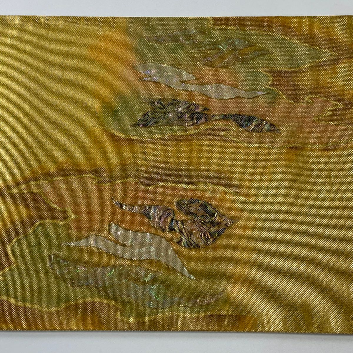 【美品】 袋帶 逸品級 落款 木村間幸 霞 螺鈿金金箔 金線 金色 大鼓圖案 純蠶絲