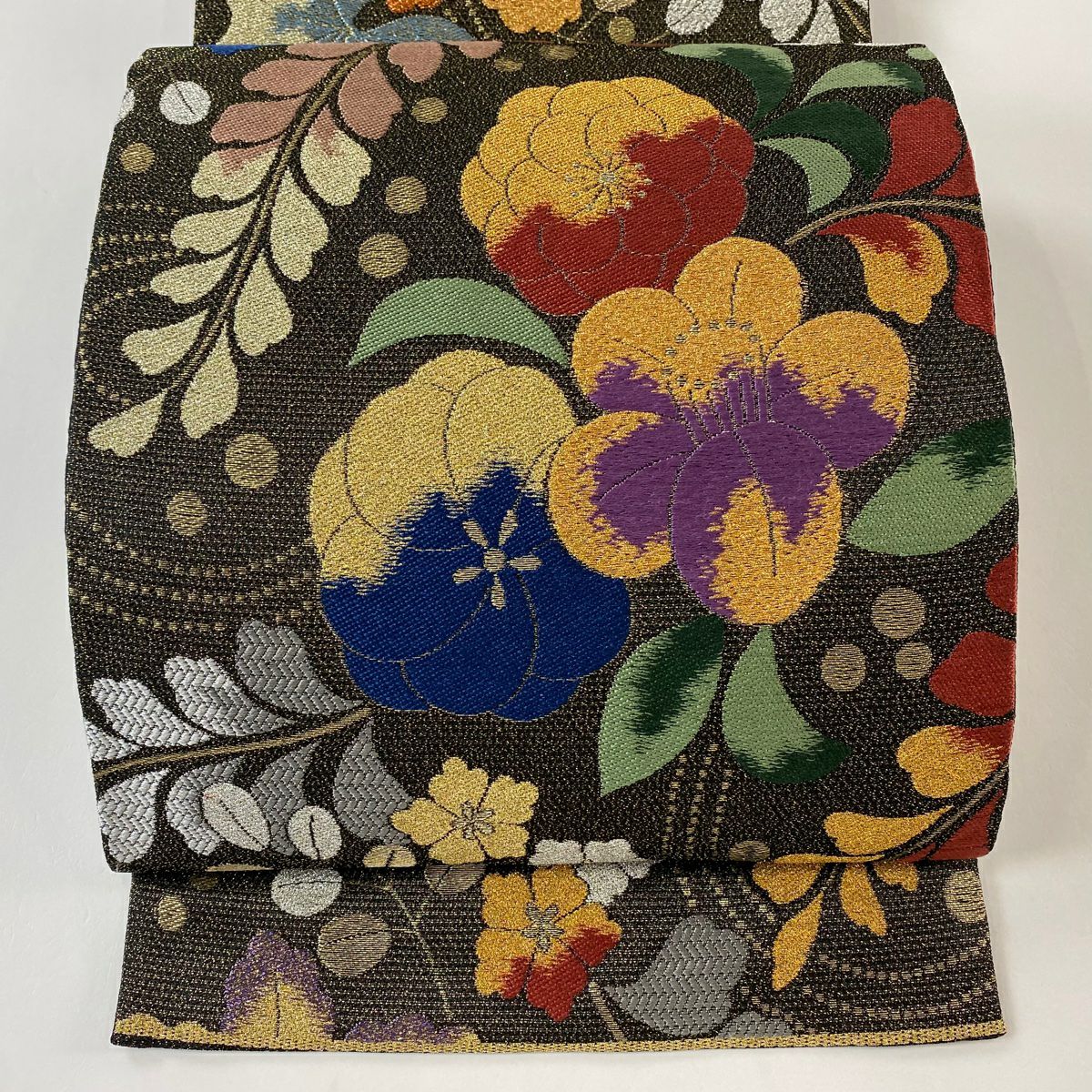 【清倉特賣】 【美品】 袋帶 名品級 關西仕立 雪茶 草花紋刺繡 金金箔 黑 六通 純蠶絲