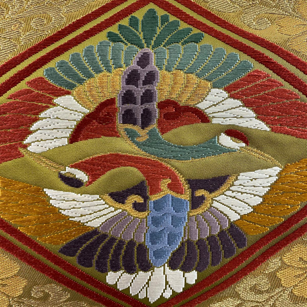 【美品】 袋帶 秀品級 關西仕立 雲霞取割付文 金絲 唐織 鶯色 六通 純蠶絲