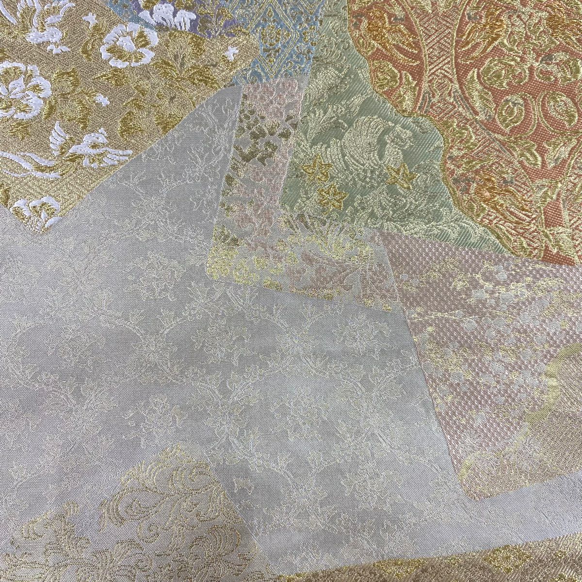 【美品】 袋帶 秀品級 色紙 草花紋 金糸 金金箔 米色 六通 純蠶絲