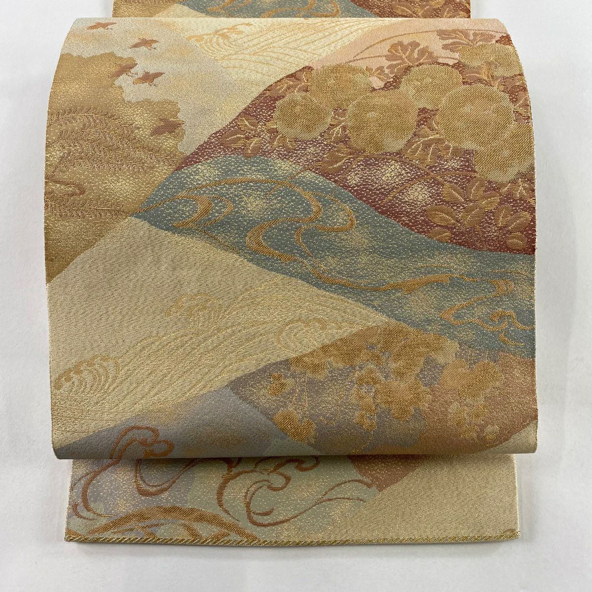 【美品】 袋帶 秀品級 關西仕立 草花紋紋 波 金銀彩 米色 六通 純蠶絲