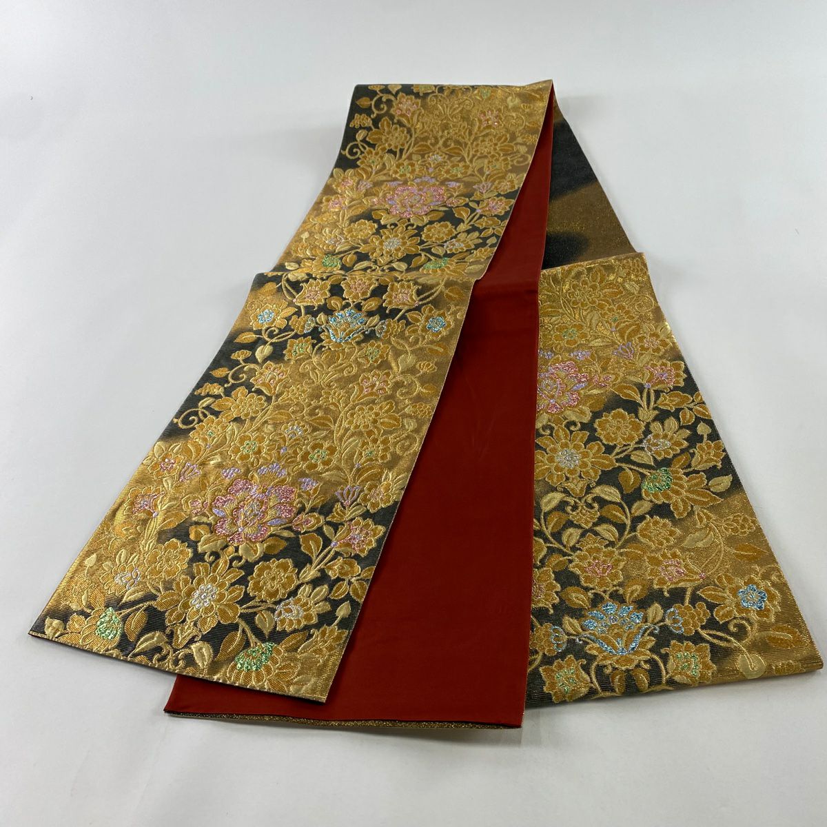 【美品】 袋帶 秀品級 花唐草紋 金絲 金金箔 金 六通 純蠶絲