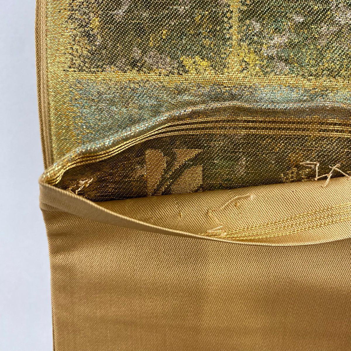 【美品】 袋帶 秀品級 落款あり 幾何學 金金箔 金色 六通 純蠶絲