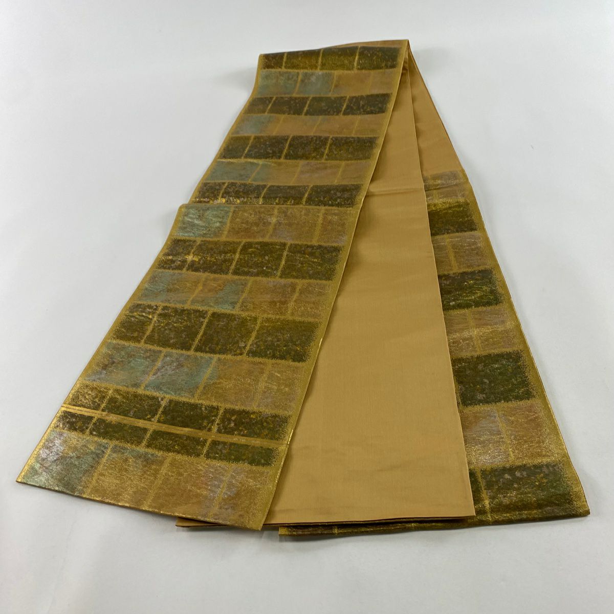 【美品】 袋帶 秀品級 落款あり 幾何學 金金箔 金色 六通 純蠶絲