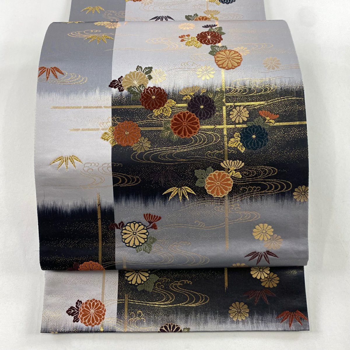 【美品】 袋帶 秀品級 菊花 流水 金絲 金金箔 灰色 六通 純蠶絲
