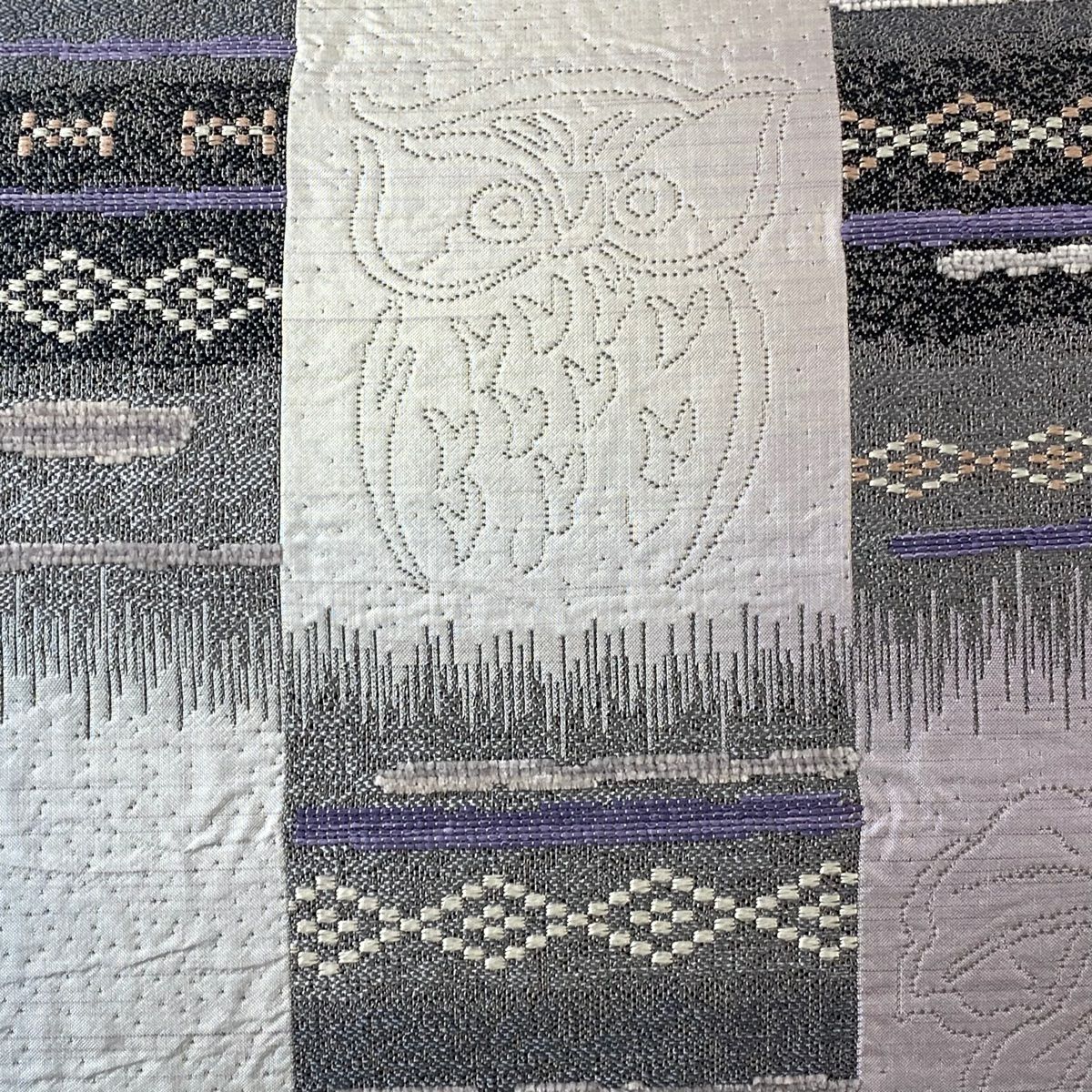 【美品】 袋帶 逸品級 大和 貓頭鷹 兔子 耳鴞 青灰色 大鼓圖案 純蠶絲