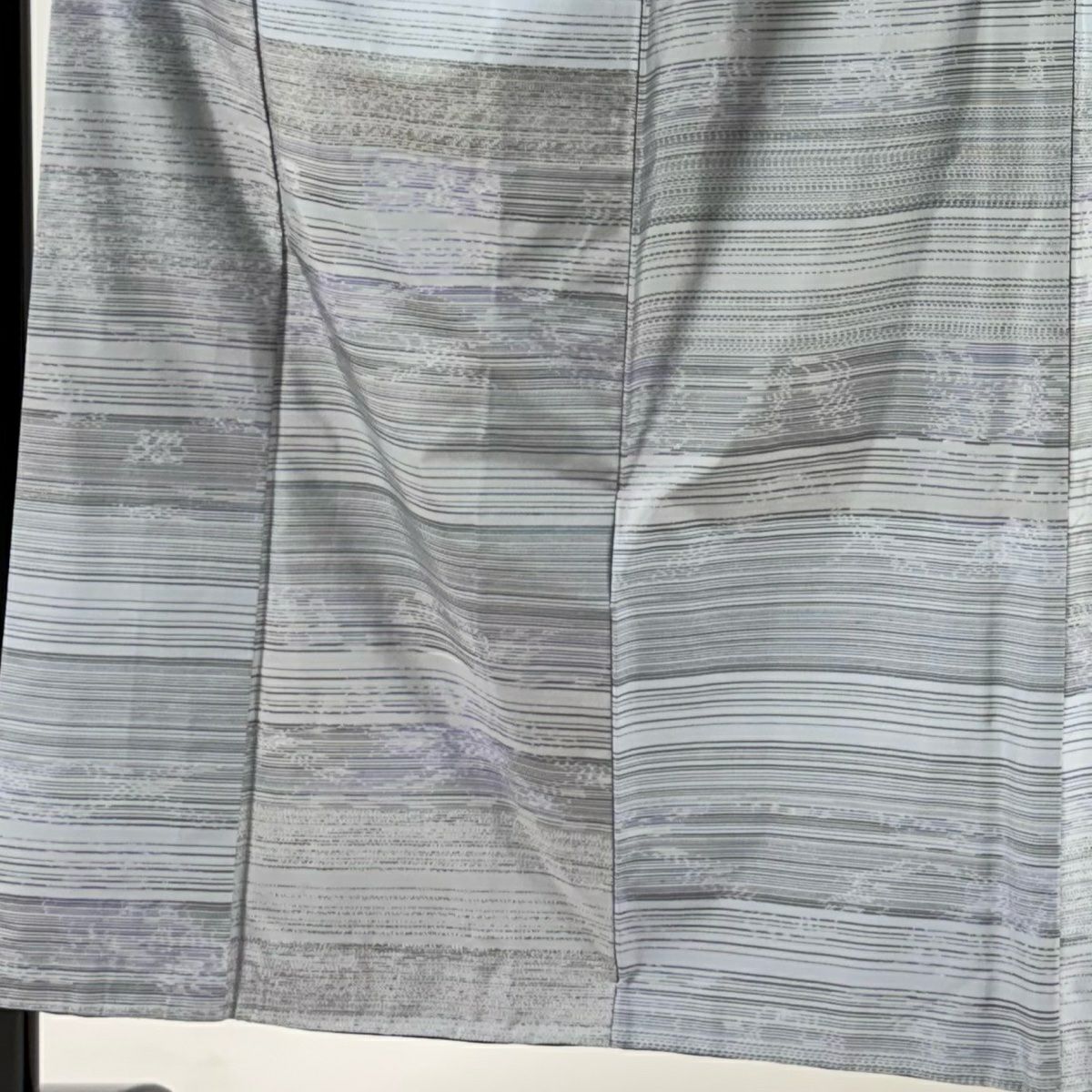 【庫存清倉】 【美品】 大島紬織 身長152.5cm 袖長65.5cm M 雙層 證書齊全 縞紋 青灰 純蠶絲 名品級