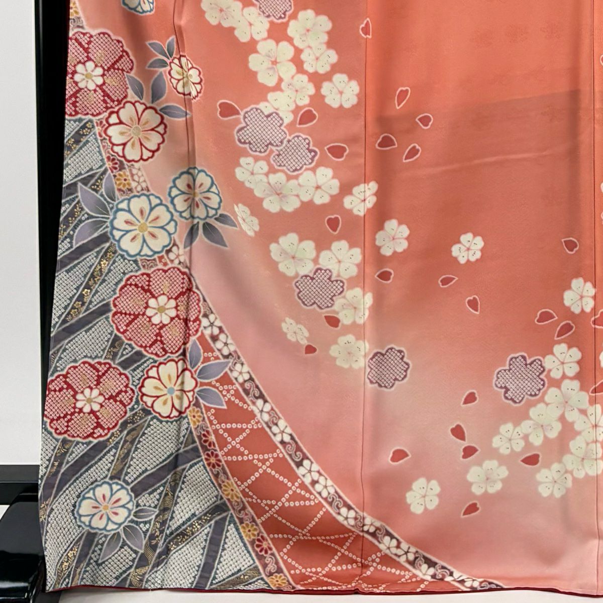 【美品】振袖禮服 身長172cm 袖長70cm L 雙層 櫻花花瓣 金銀彩 漸層 鮭粉色 純蠶絲 名品級